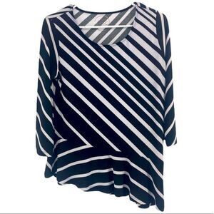 Inc Black and White Top